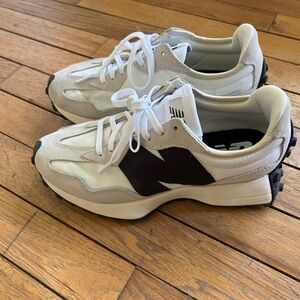 Womens New Balance 327 Athletic Shoe - Moonbeam / Black